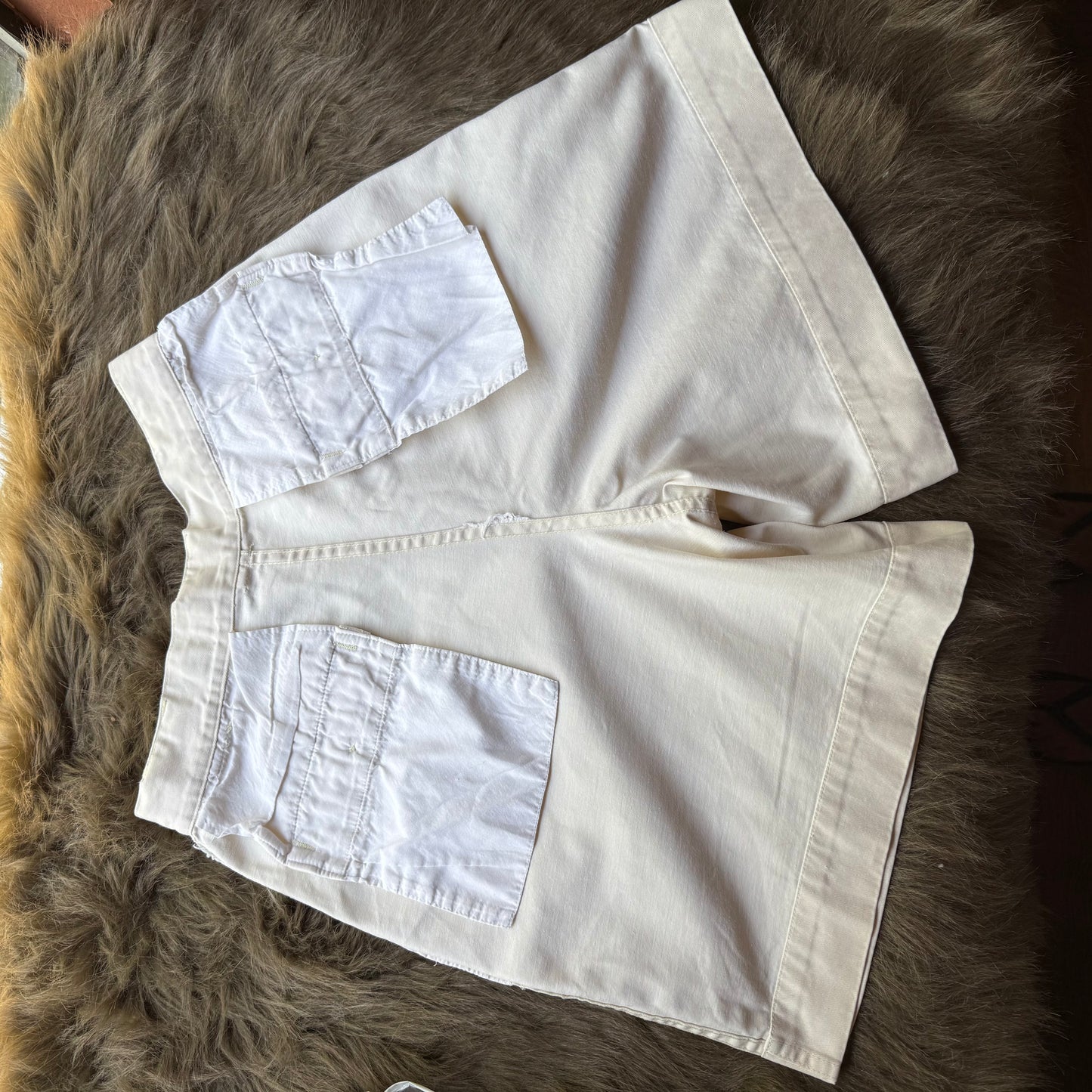 1980’s Patagonia Women’s Pleated Off White 100% Cotton Short 26 Waist