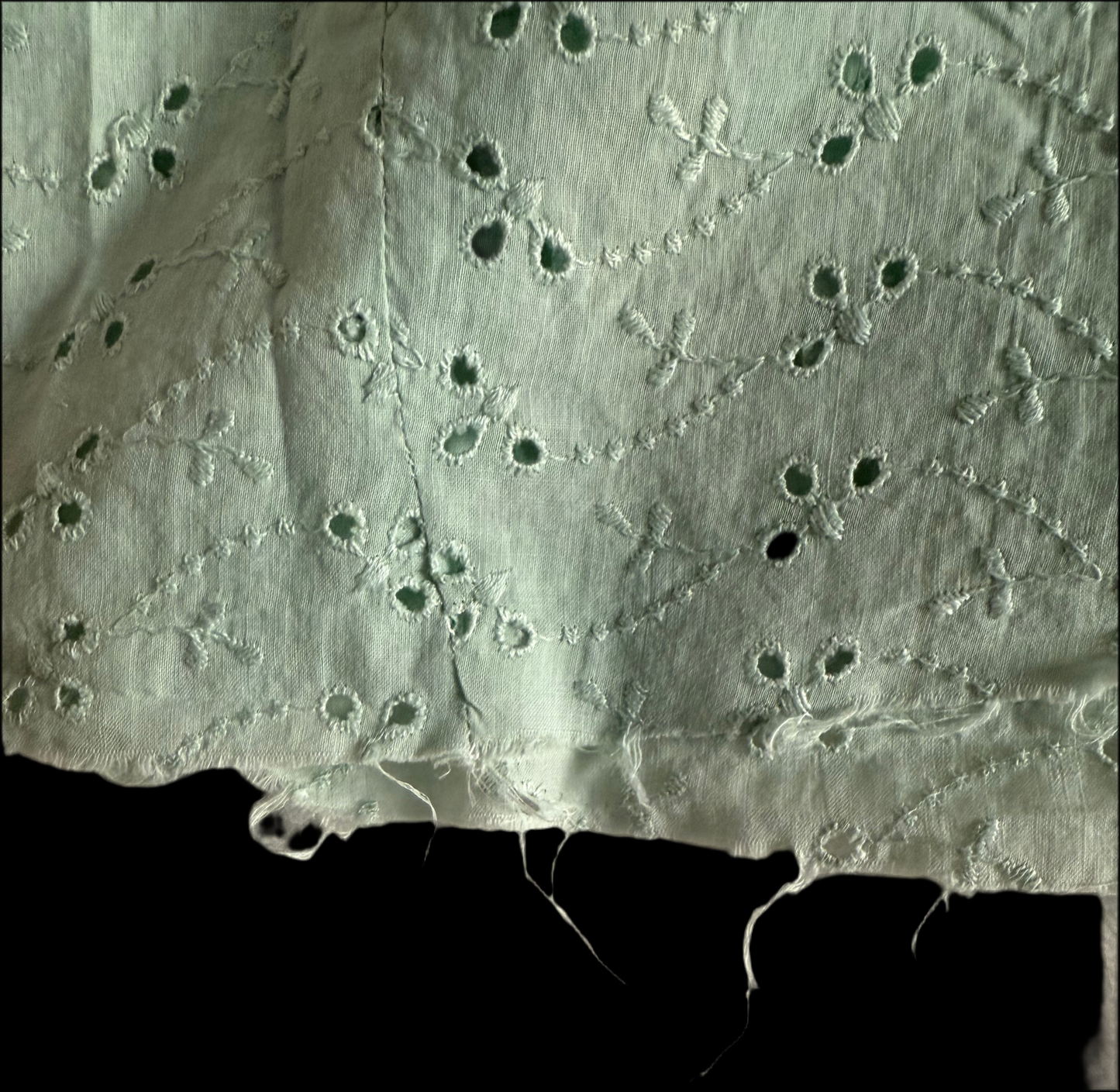 1970’s Green Cotton Eyelet Cropped Tank Top Shirt, Women’s Medium