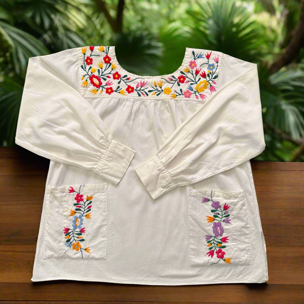 1960’s Cotton Embroidered Floral Mexican Peasant L/S Shirt w/ Pockets