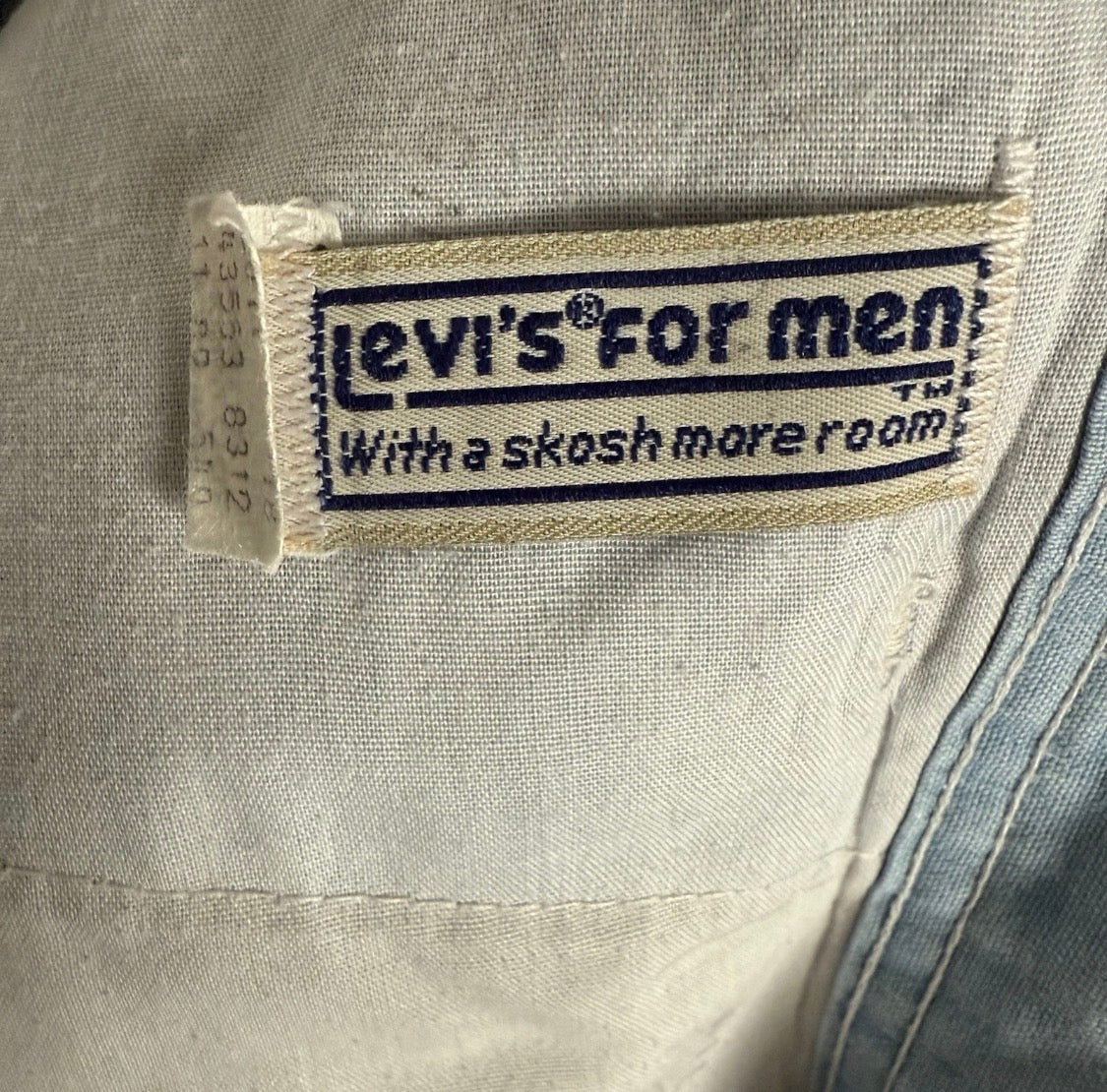 Vintage 1980's Levis for Men White Tab Cotton lightweight pants, 38x32
