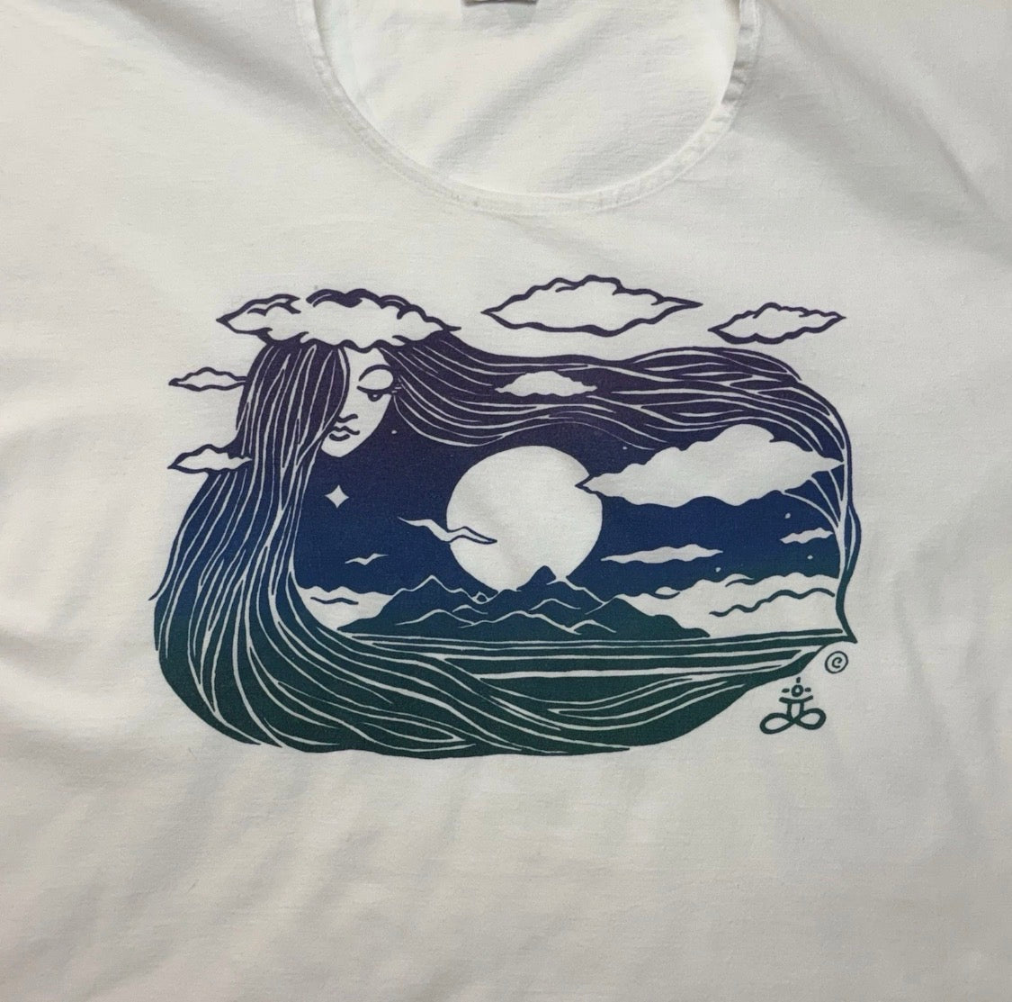 Vintage 1980’s Swan 100% Cotton, Island Girl Linograph Style Print Tee Shirt, Med